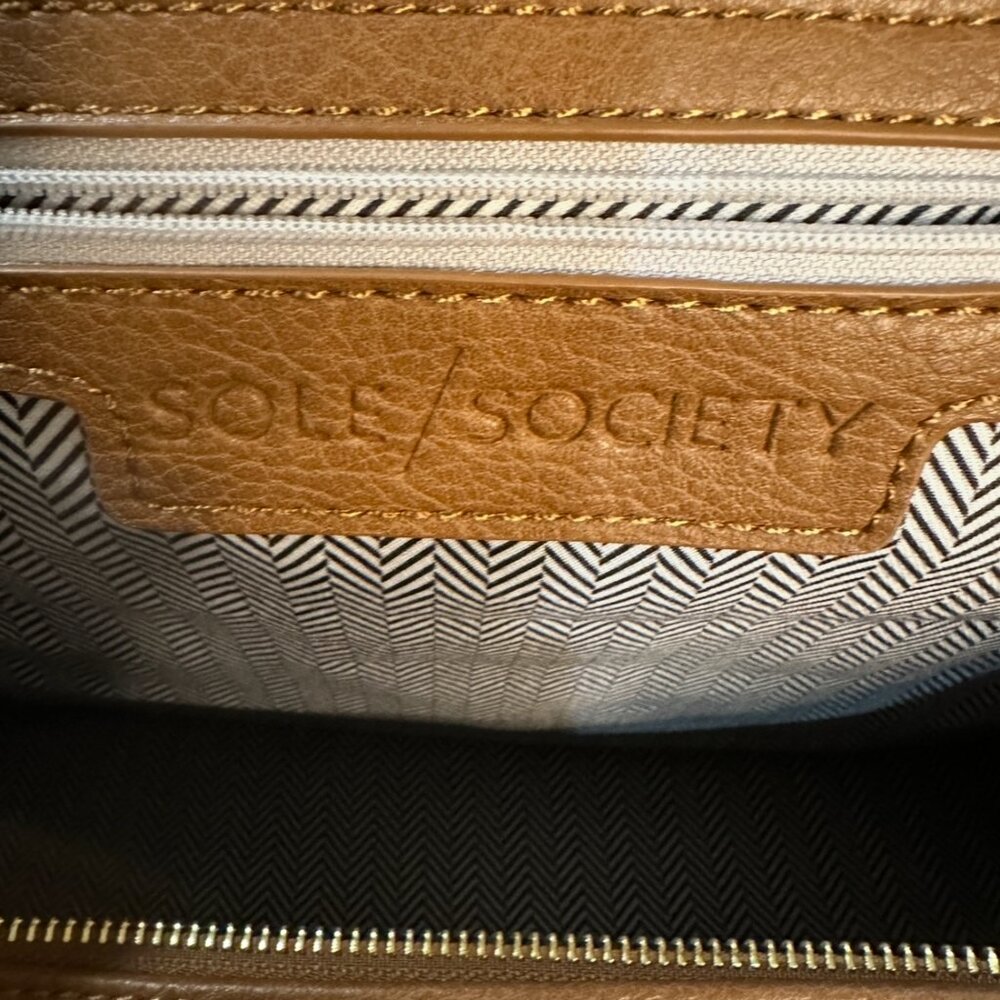 DUFFLE BAG - Picture 2 of 7